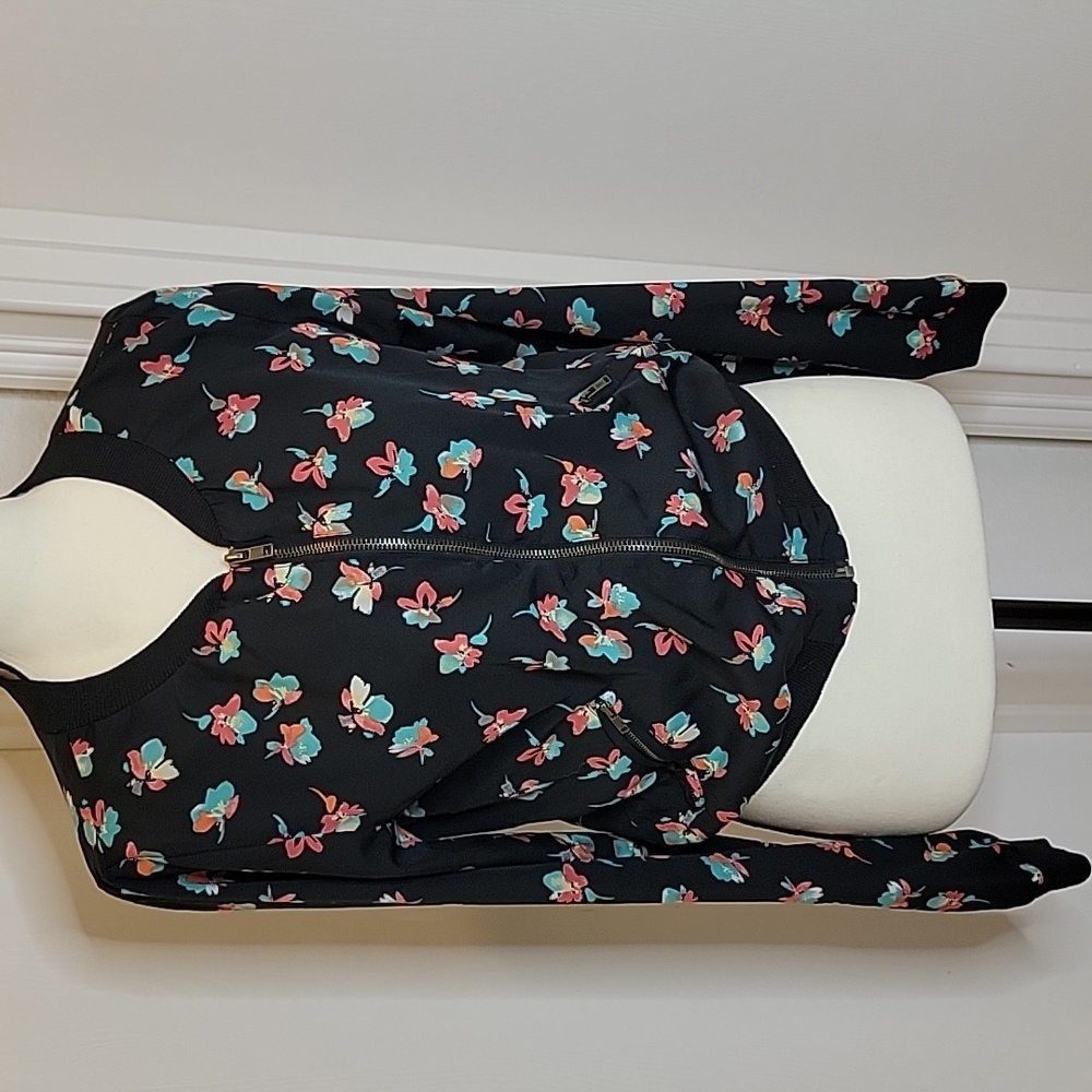 Charlotte Russe Black Floral Nylon Bomber Jacket Sz Small - Picture 1 of 6